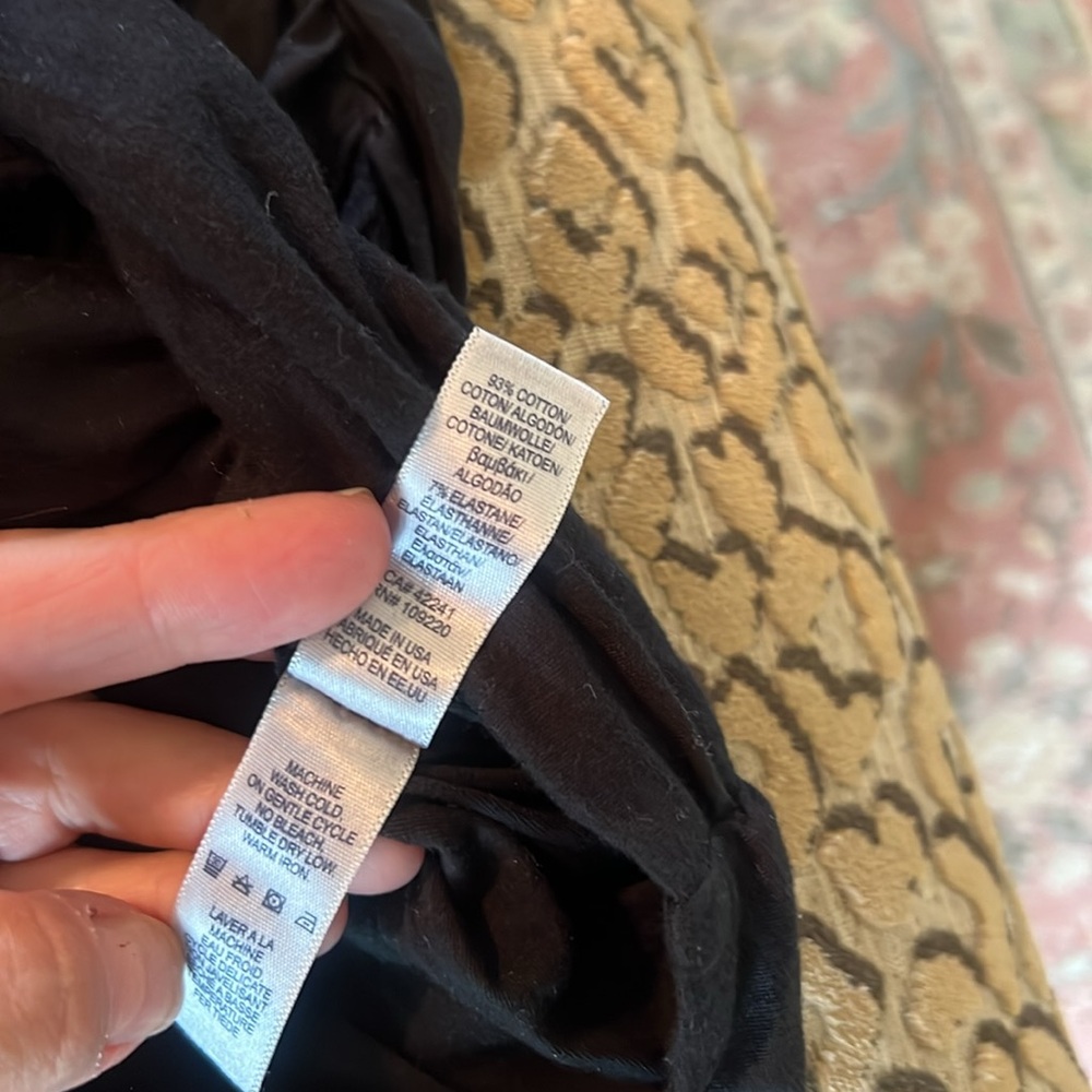 Velvet Graham & Spencer black super soft cotton pencil skirt with ruching! - Picture 4 of 14